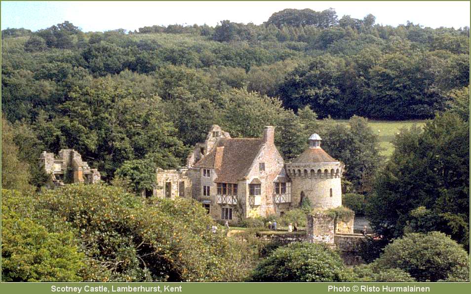 Scotney Castle